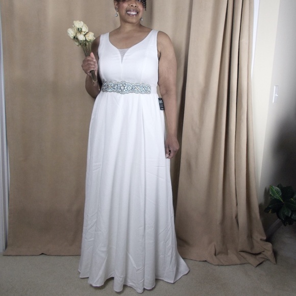NWT Torrid IVORY JACQUARD SWEETHEART WEDDING GOWN Sz 12W - Picture 1 of 15